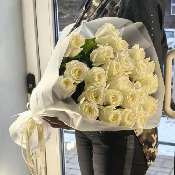 Букет роз из 23 шт
